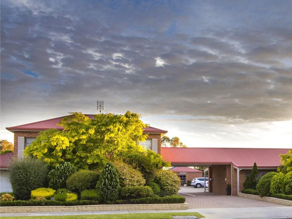Colonial Motor Inn Bairnsdale Golden Chain Property Zewnętrze zdjęcie