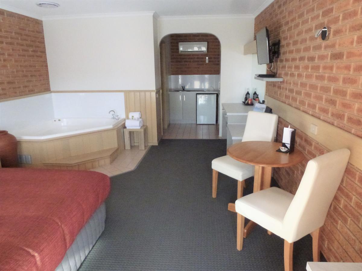 Colonial Motor Inn Bairnsdale Golden Chain Property Zewnętrze zdjęcie