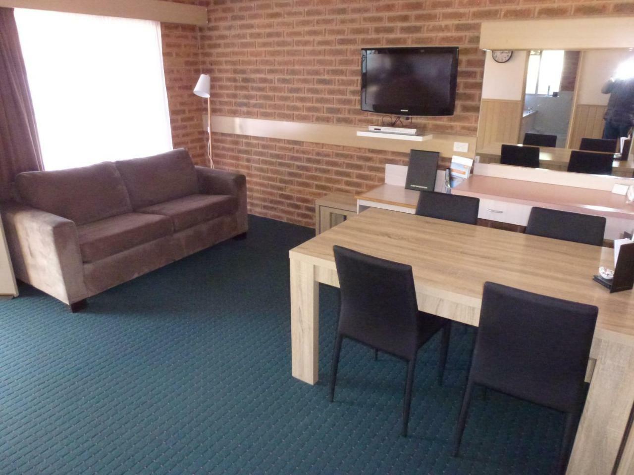 Colonial Motor Inn Bairnsdale Golden Chain Property Zewnętrze zdjęcie